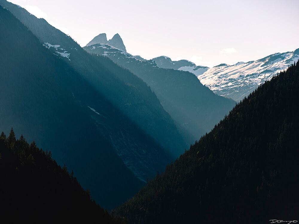 Landscape and portrait photos from a July 2020 trip to the North Cascades. Sourdough Mountain, Diablo Lake, Ross Lake and more.